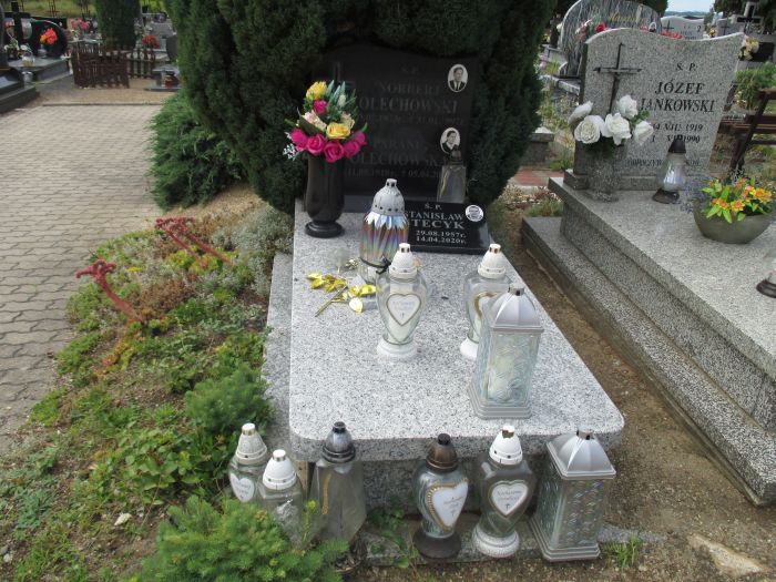 Grób Norbert Olechowski